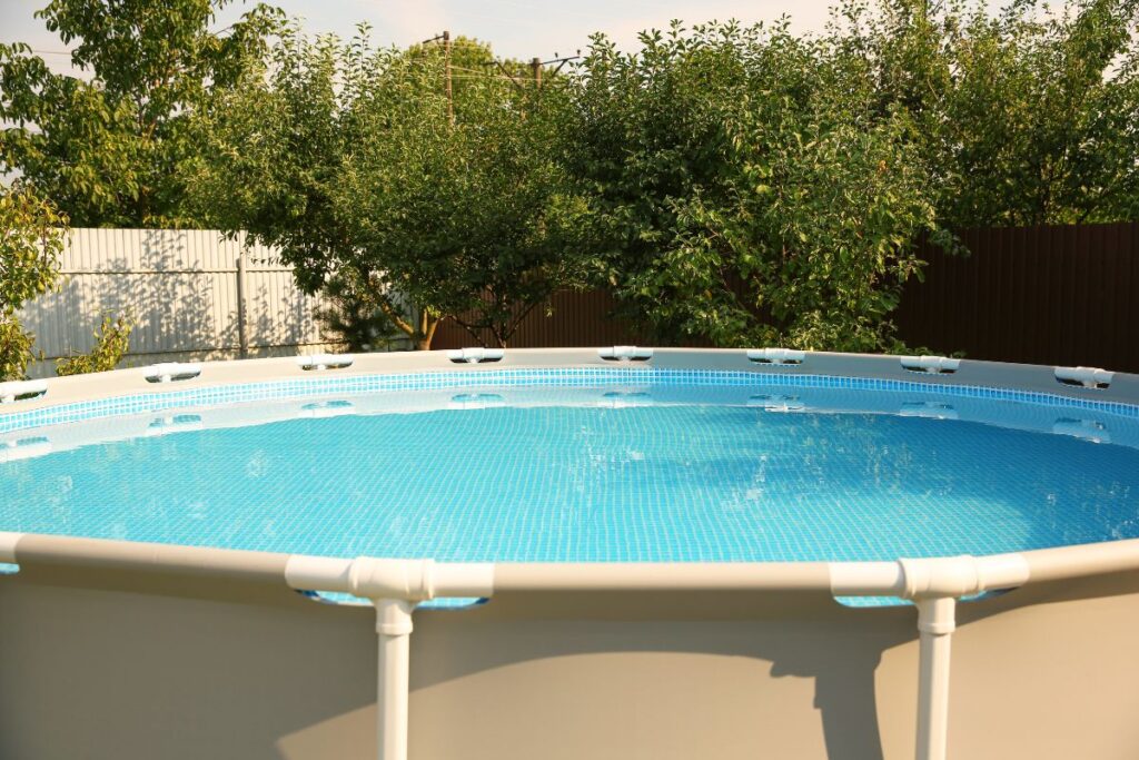 piscine sur terrasse bois