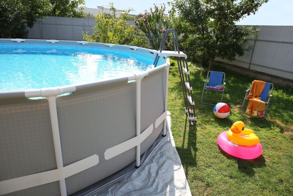 piscine sur terrasse bois