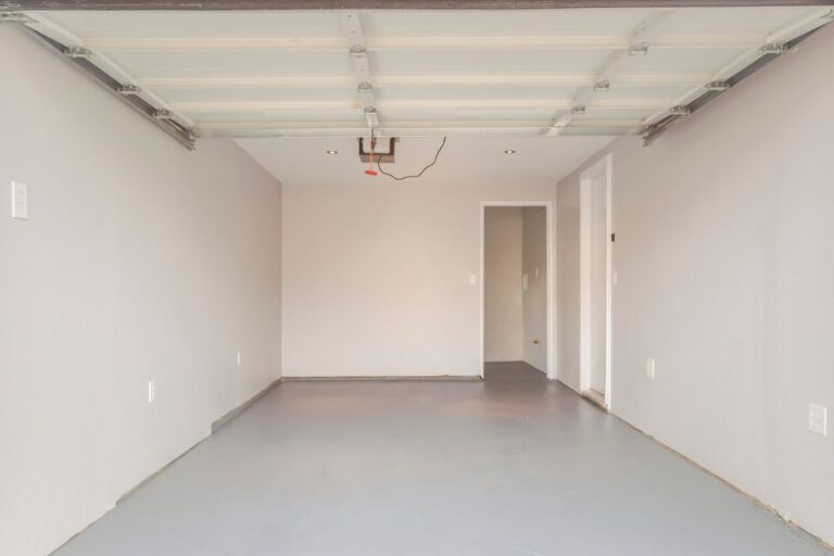 Poser Lino dans garage