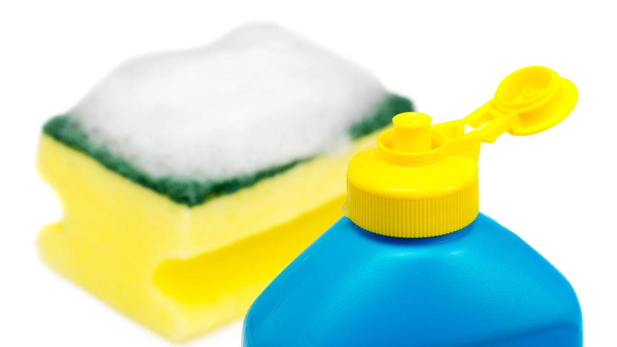 nettoyer huile de friture séchée liquide vaiselle